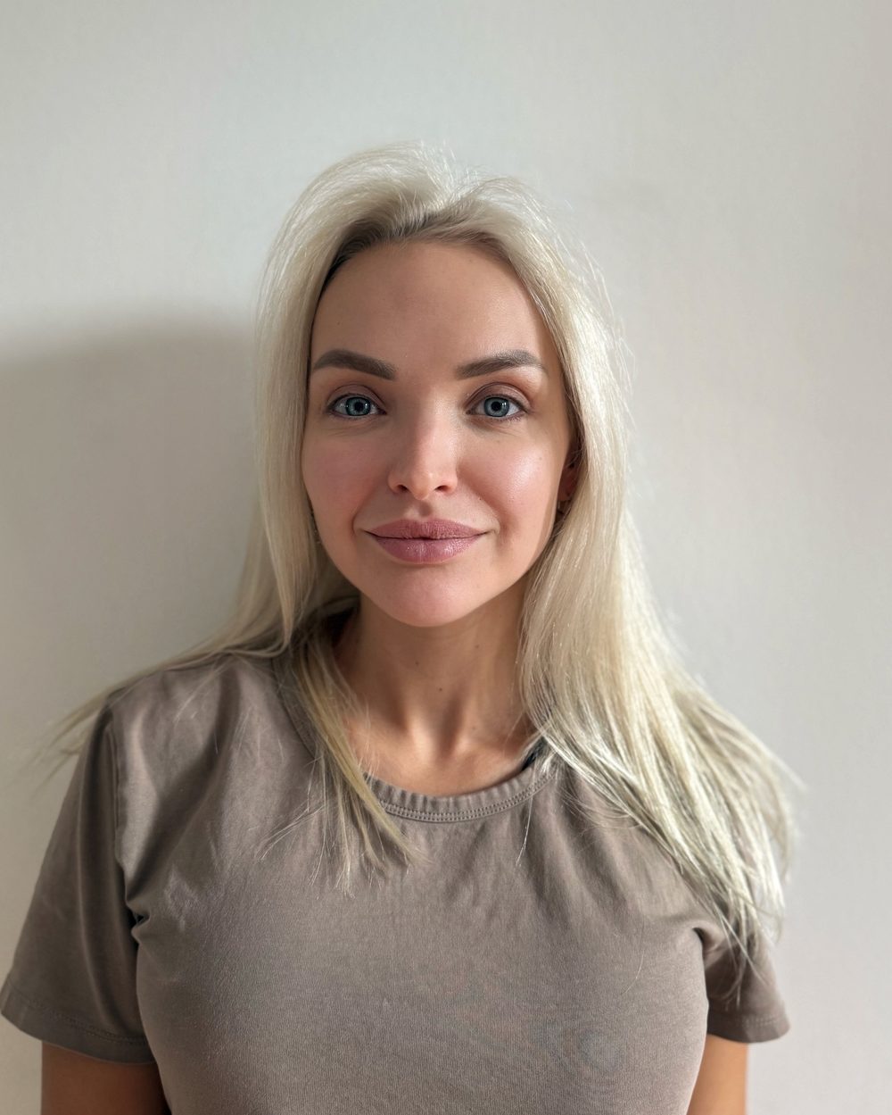 Diana Diamond, smiling